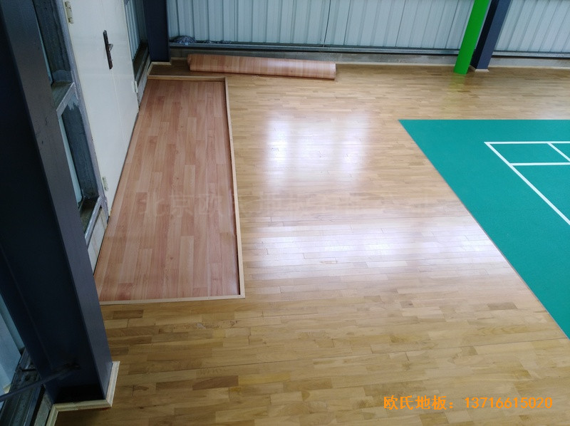 巴布亞新幾內亞羽毛球館體育地板鋪設案例3