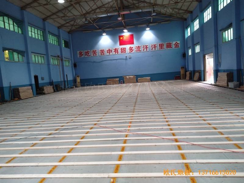 湖北武漢新華路體育場羽毛球館體育地板鋪設案例1