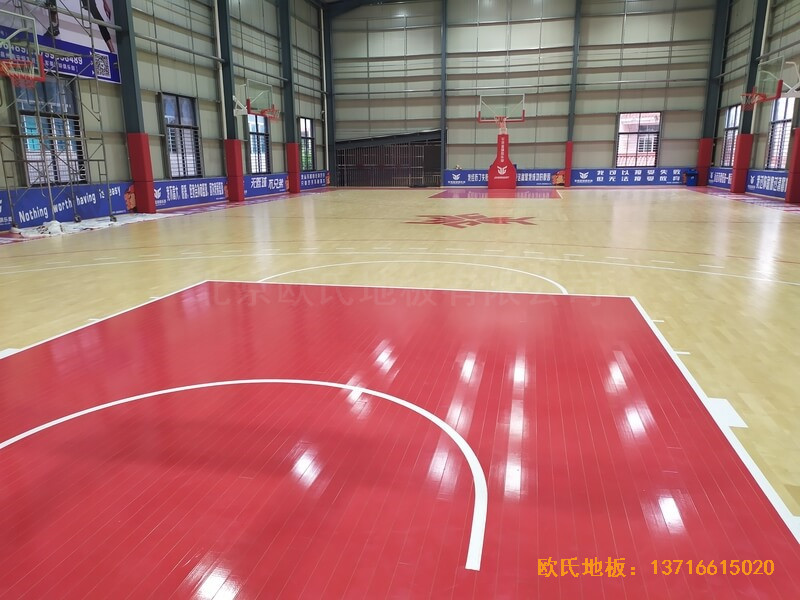 福建恒發鞋業公司籃球館體育木地板鋪設案例5