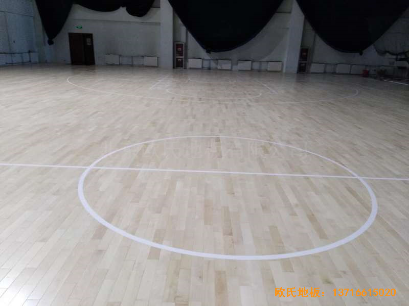 北京房山區燕山體育館運動木地板施工案例4