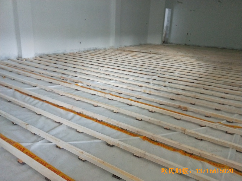 杭州分水鎮徐凝小學運動館運動地板安裝案例1