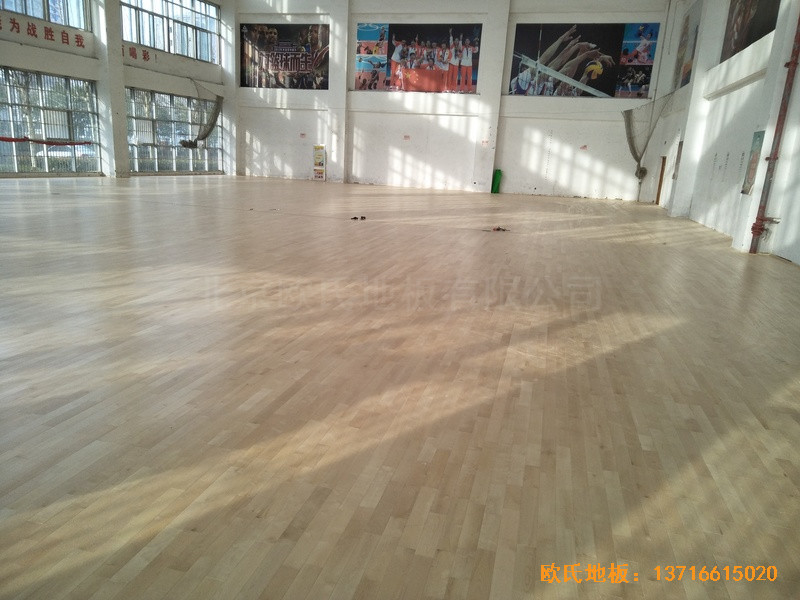 江蘇沭陽如東實驗學校運動館體育木地板鋪設案例0