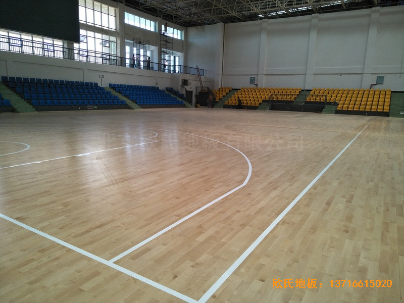 湖南邵陽學院籃球館運動木地板鋪裝案例2
