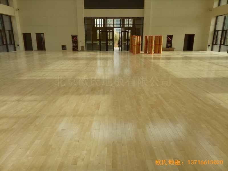 內蒙古烏蘭察布公安局訓練廳體育地板安裝案例5