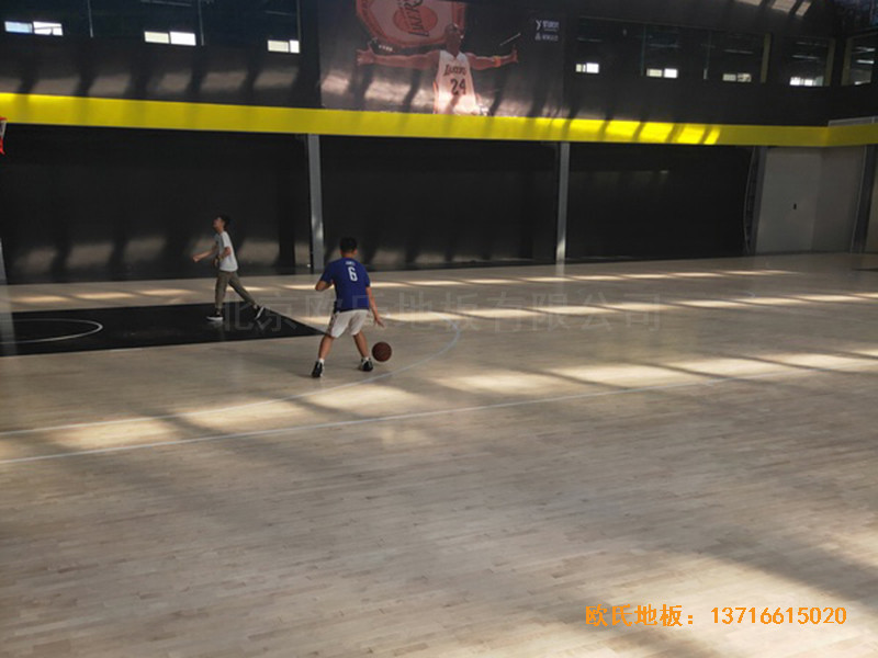 南陽體育籃球俱樂部體育地板安裝案例4