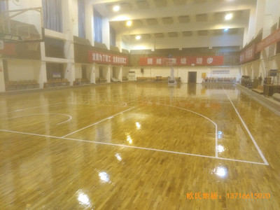 山西璐安集團籃球館體育地板鋪裝案例