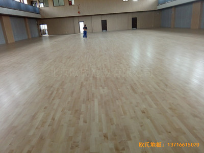 上海寶山區美蘭湖中學運動館體育地板安裝案例