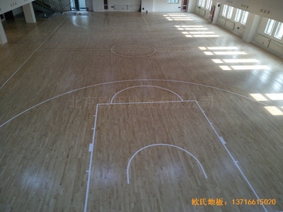 天津一號路四十八中籃球館運動木地板鋪設案例